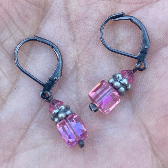 Pink Swarovski crystal earrings - Picture 3 of 5